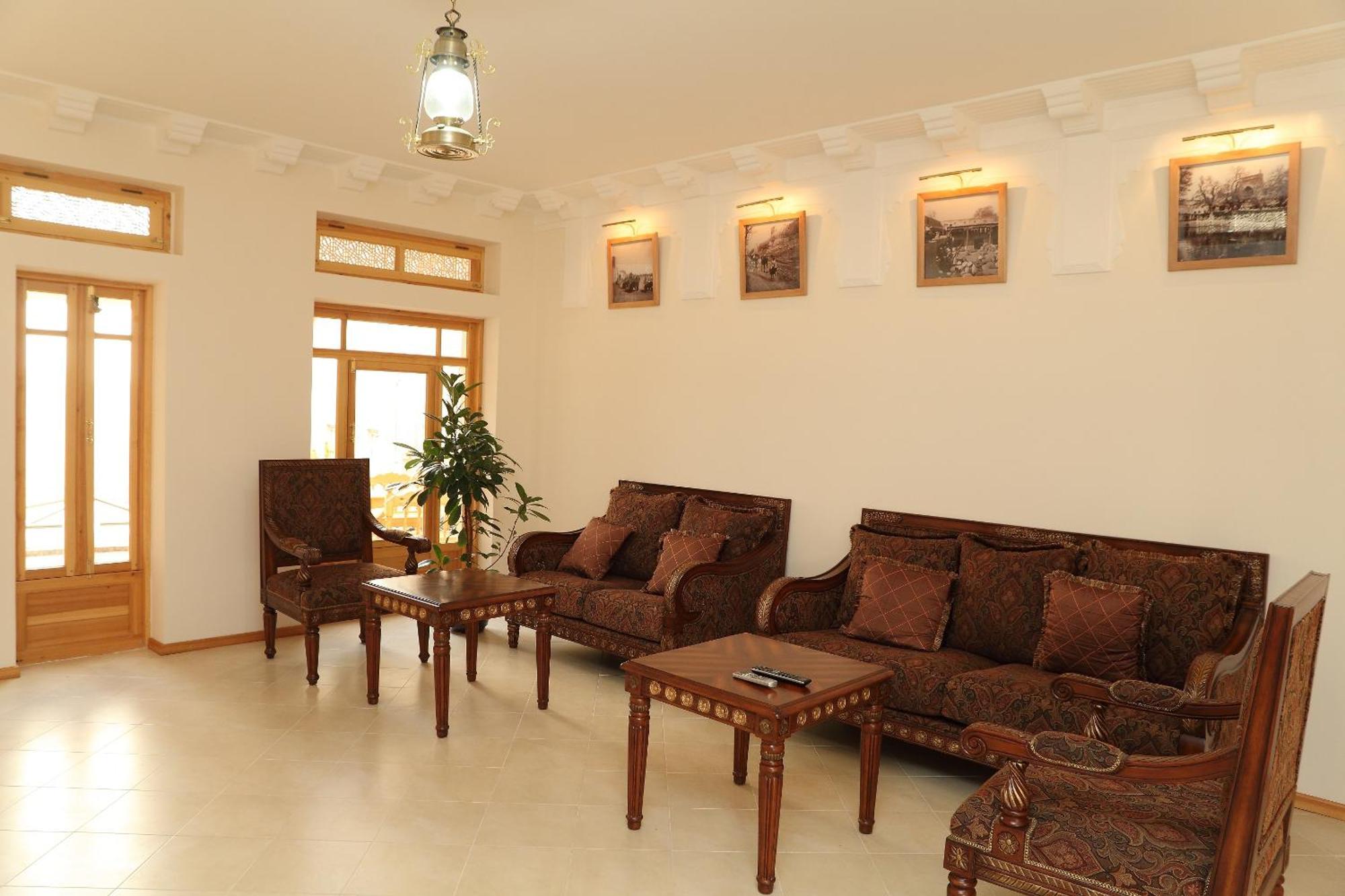 בוקורו Hotel Asl מראה חיצוני תמונה